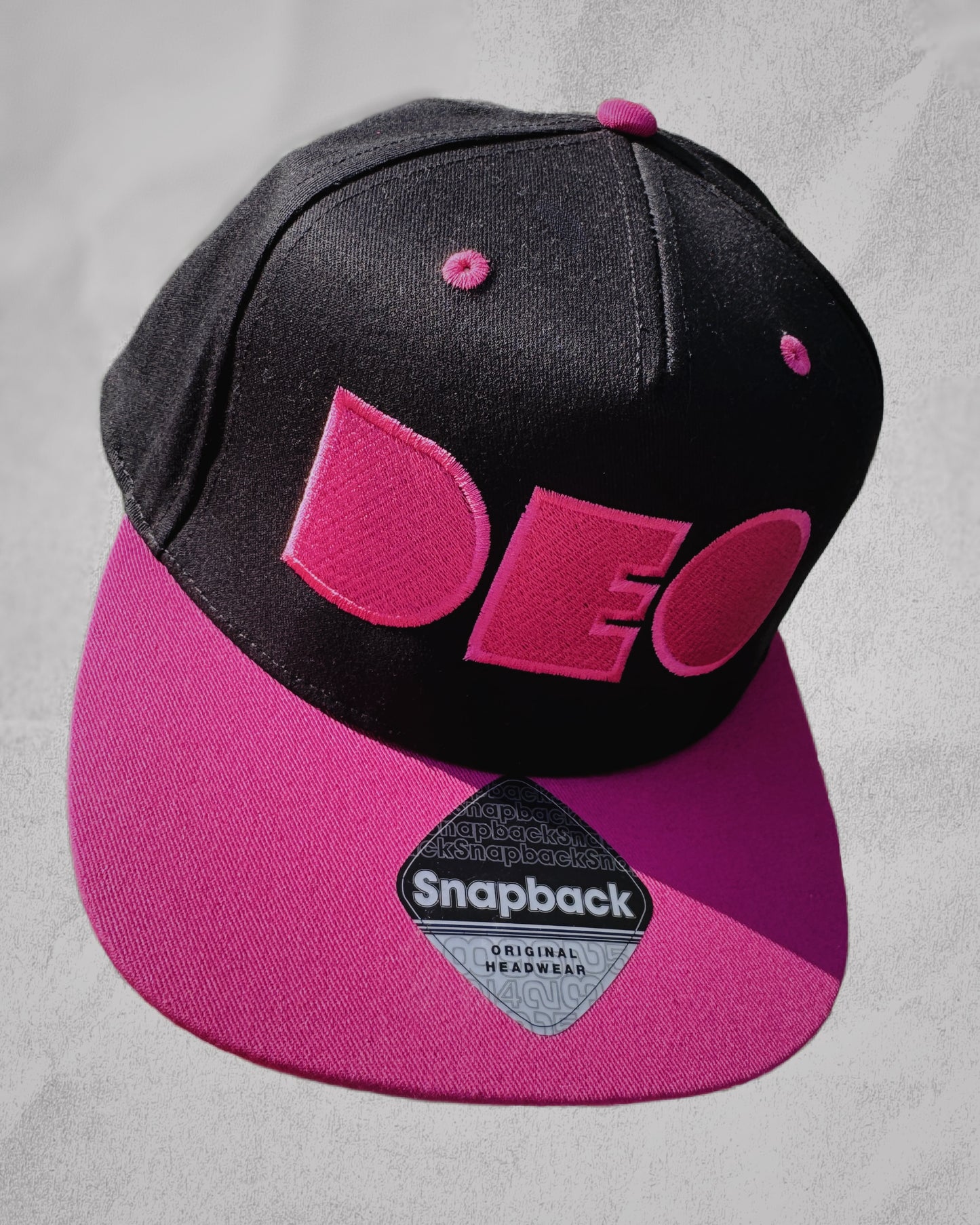 DEO BOLD SNAPBACK - MAGENTA