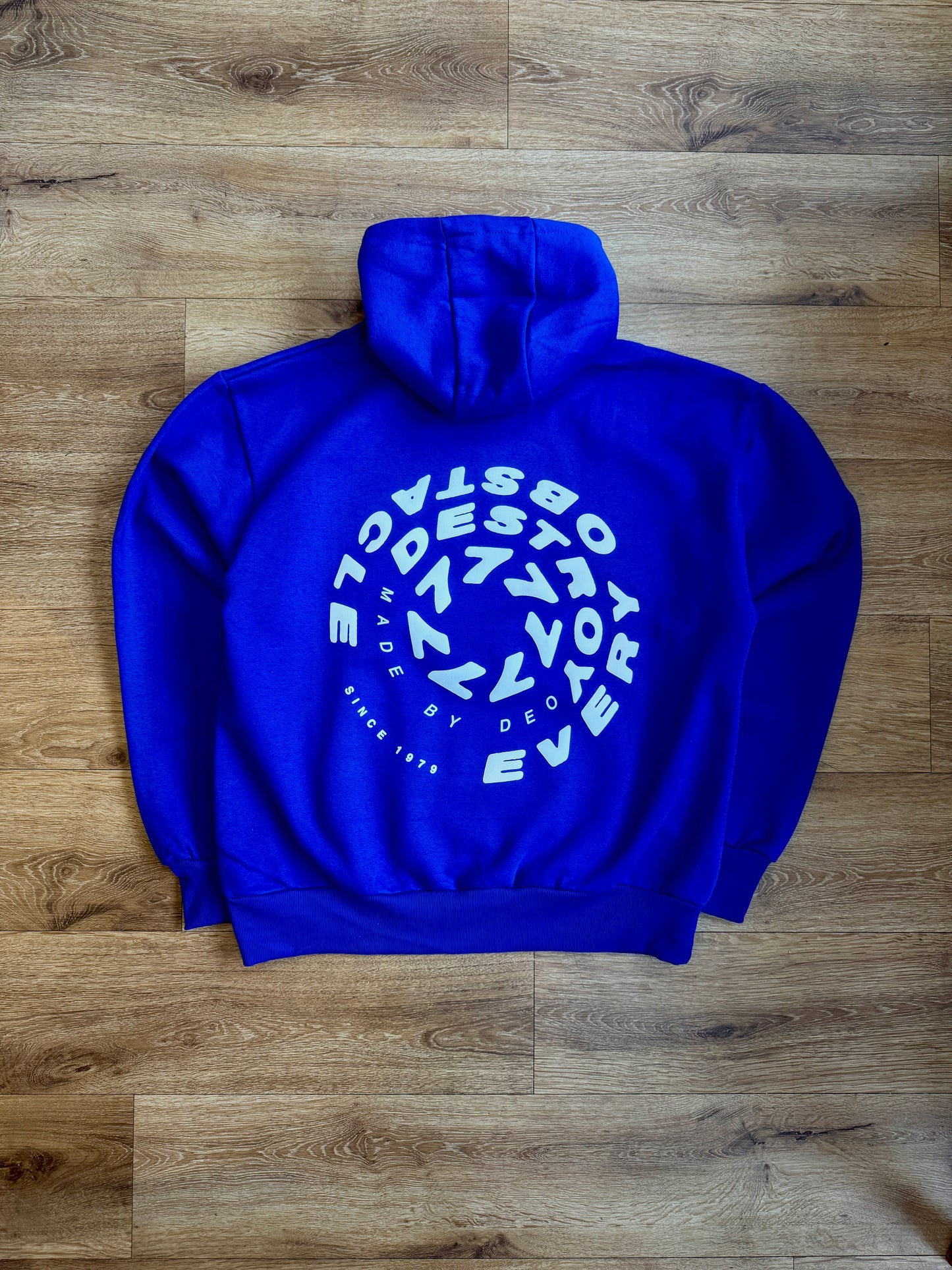 DEO 777 HOODIE