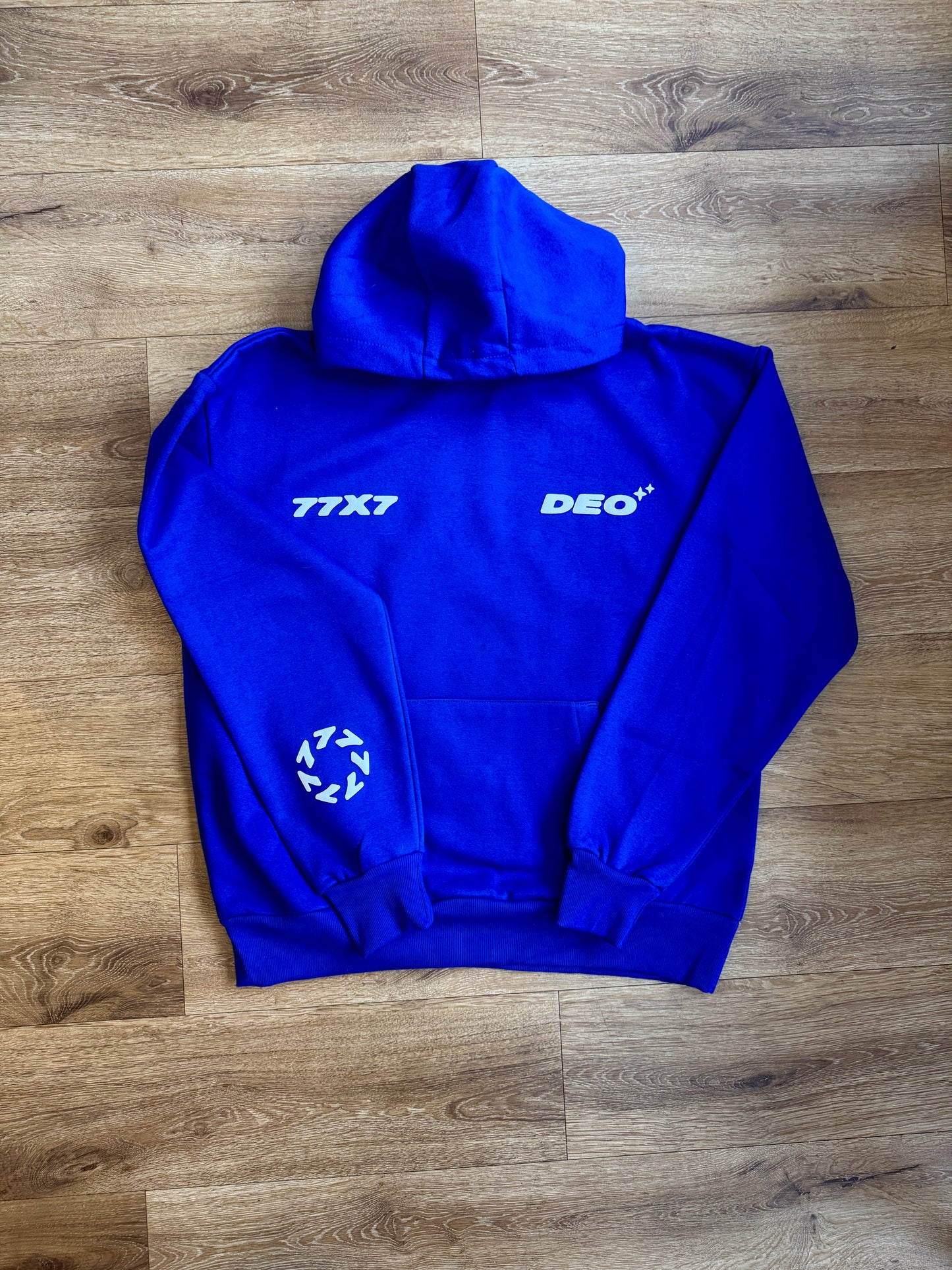 DEO 777 HOODIE